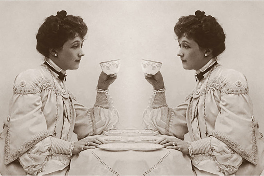 (The Mysterious Disappearance of) Tea Etiquette